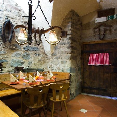 Hotel Loewenwirt سيرميس المظهر الخارجي الصورة